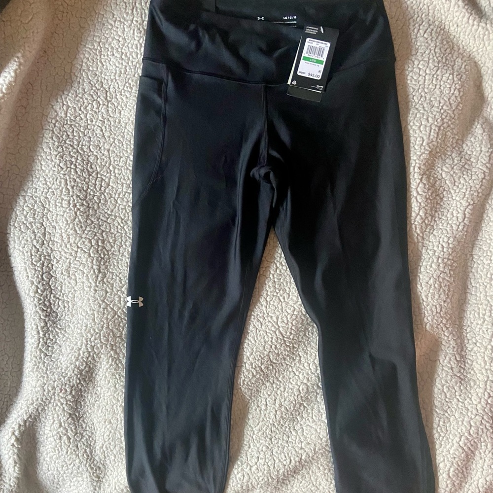 NWT Large Woman’s Under Armour High Rise Ankle Leggings